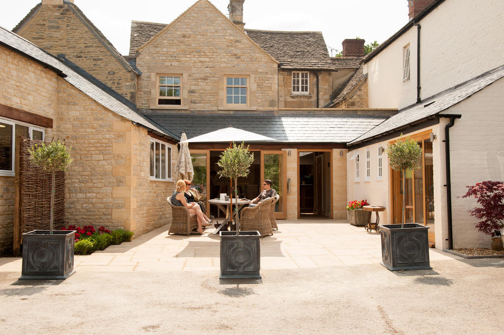 The Wychwood Inn Shipton under Wychwood Exteriér fotografie