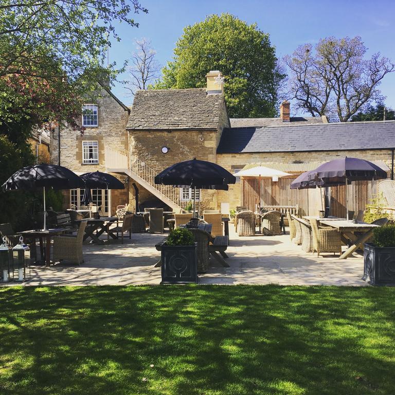 The Wychwood Inn Shipton under Wychwood Exteriér fotografie