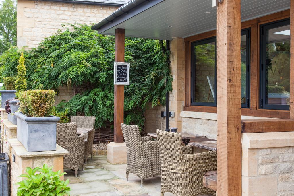 The Wychwood Inn Shipton under Wychwood Exteriér fotografie